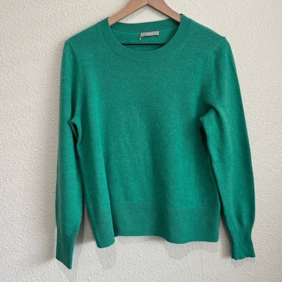 J. Crew Womens M/L Cashmere Classic Fit Crewneck Sweater Green Minimalist Preppy - Picture 1 of 9